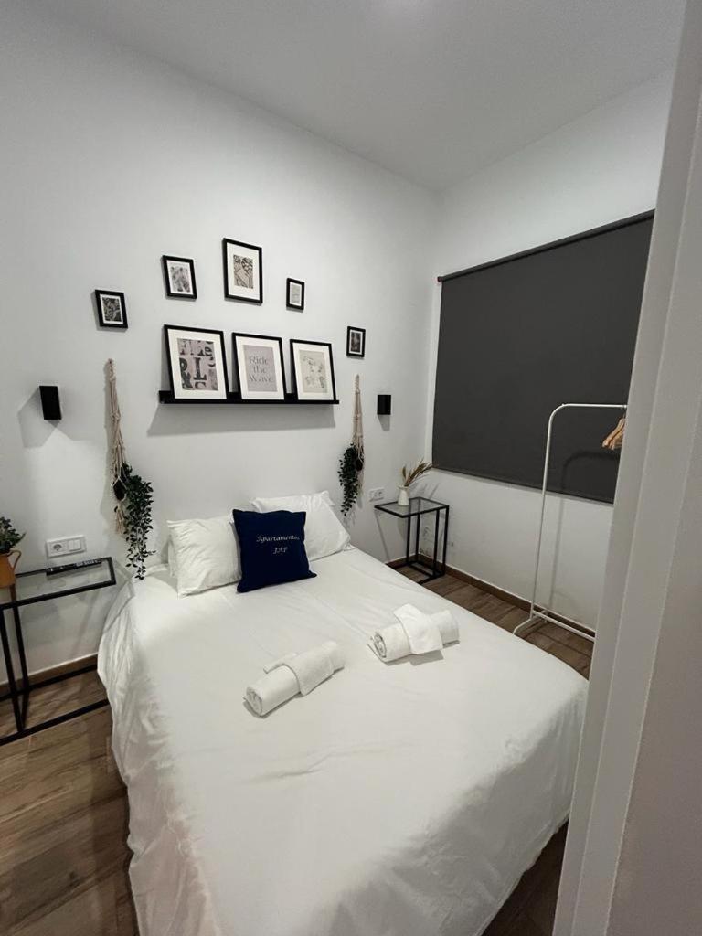 Apartamentos Pino Benidorm Habitación foto