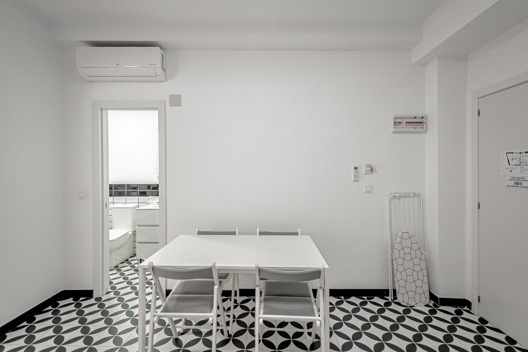 Apartamentos Pino Benidorm Habitación foto